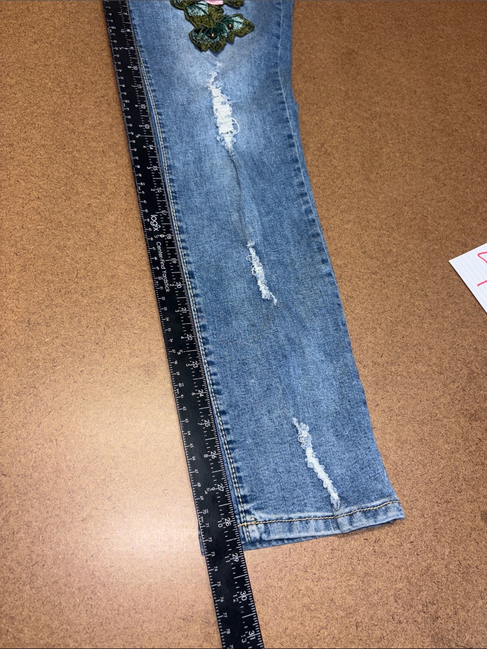 Woman’s SZ 6 Medium Straight leg Jeans with Pink, Red & Yellow Floral Appliqués - Picture 6 of 11